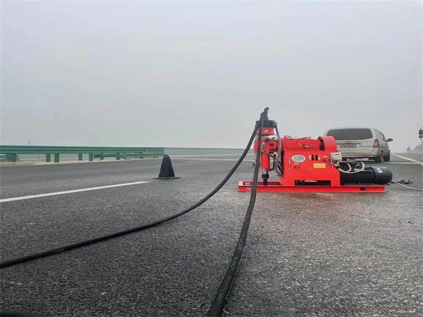 成县马路路基路面开裂下沉注浆加固灌浆